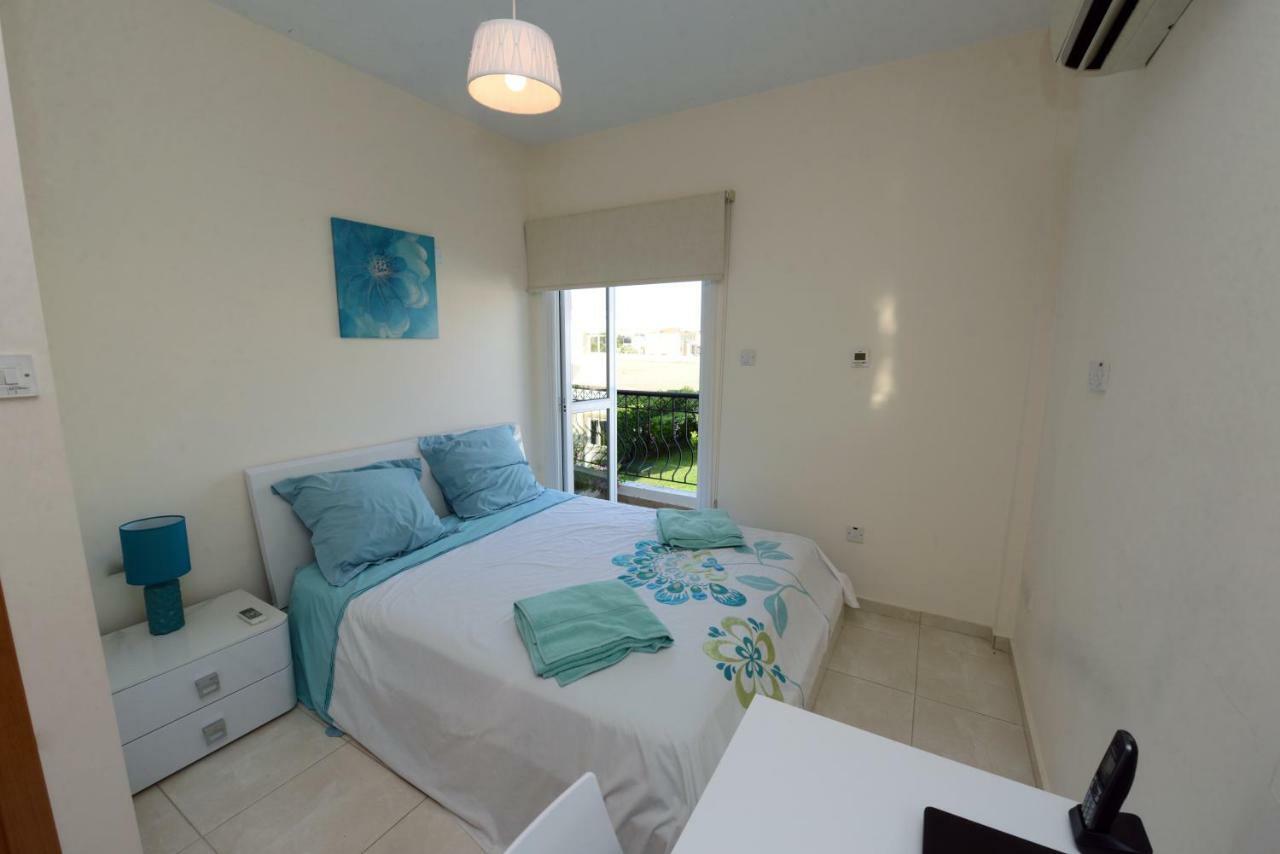 Karythia Villa Pyla Exterior foto